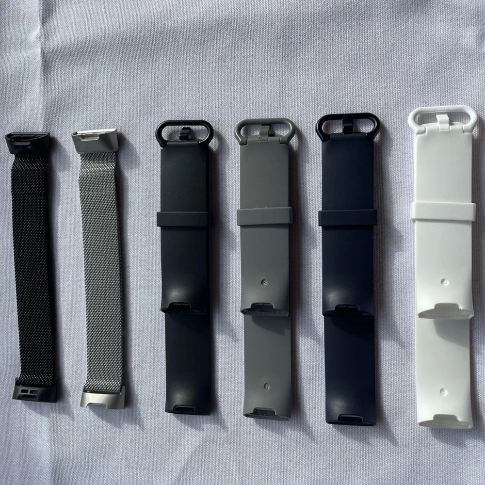 Fitbit 3 or 4 replacement bands and charger